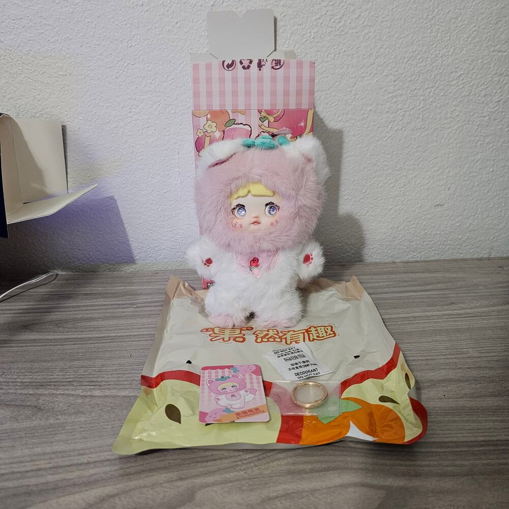 Nommi Interesting Fruits Series Vinyl Plush Pendent OPEN BOX Strawberry cat Pink